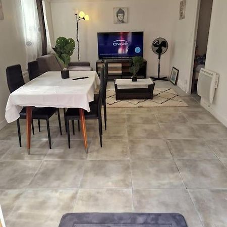 Appartement En Residence Gagny Exterior foto